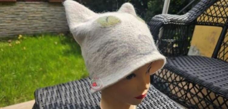 New Cat Sauna Hat Has Arrived!